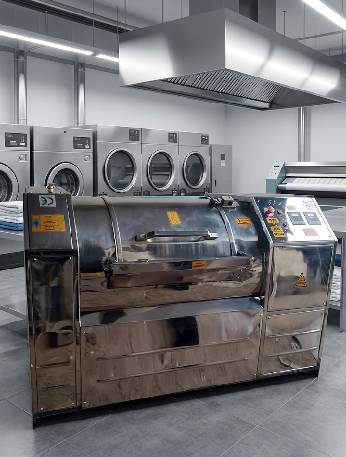 30 Kg Industrial Side Loading Washing Machine